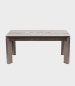 Mueble escritorio de madera en tonos grises, diseñado para espacios de trabajo y estudio. Ideal para complementar con sillones y decoración moderna.