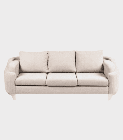 Fundas de sofá beige, de estilo moderno y cómodo, perfectas para salones elegantes con muebles de diseño tradicional, ideales para decorar con sillones y otros muebles de zona.
