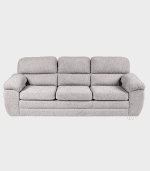 Sofá de tela gris claro con estructura moderna y cómoda, ideal para salas de estar y zonas de descanso, combina estilo y funcionalidad en la decoración del hogar.