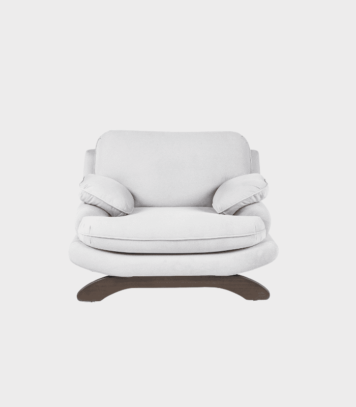 Butaca blanca moderna de diseño minimalista, perfecta para sala de estar o oficina con muebles elegantes.