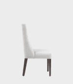 Silla moderna de comedor con tapizado en gris claro y patas de madera oscuras, ideal para decorar comedores y espacios elegantes.