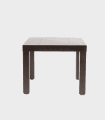 Mesa de comedor moderna en color gris oscuro, con un diseño sencillo y elegante, perfecta para salón o comedor.