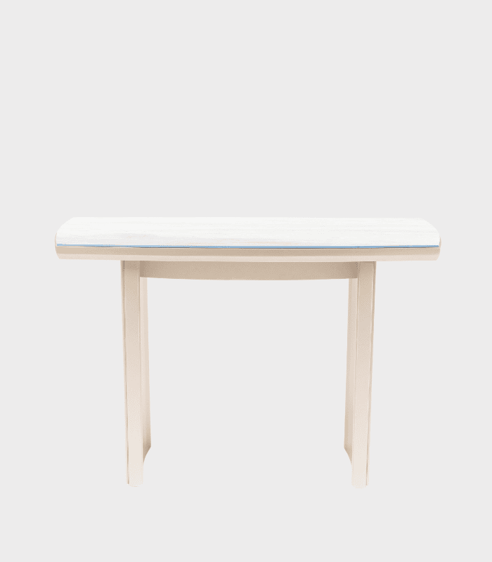 Mesa de madera para comedor con diseño moderno y elegante, ideal para decorar tu hogar u oficina.
