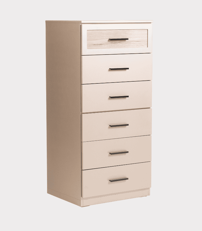 Blanco y madera, armario alto con múltiples cajones y pomo negro, ideal para almacenaje y decoración en espacios modernos.