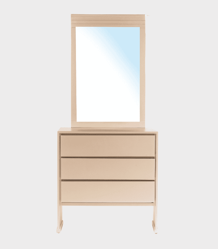 Espejo con marco de madera y consola con tres cajones en tonos claros para decoración, mobiliario de Zona Muebles, perfecto para dormitorios o recibidores.