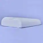 Suave base de colchón en color blanco, diseñada para el descanso y el confort. Perfecta para complementar muebles y decoración en cualquier habitación. Ideal para crear un espacio acogedor y funcional.