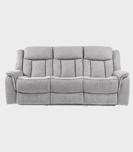 Sofá gris de tela con sillones acolchados y respaldo cómodo, ideal para sala de estar y decoración moderna.