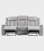 Sofá cama gris con reposabrazos y asientos reclinables, ideal para salones modernos y cómodos.