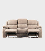 Sofá usado para sala de estar, tapizado en tela beige, con asientos reclinables, ideal para decorar y brindar confort en diferentes espacios del hogar.
