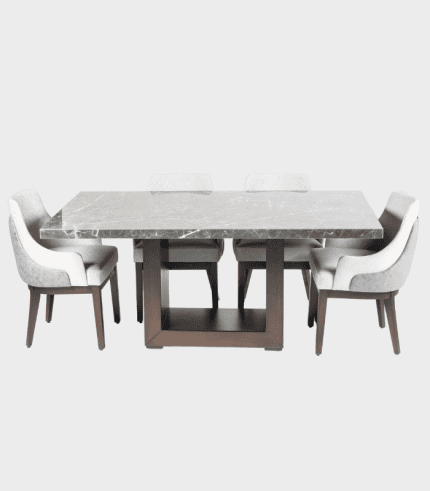 Pollo a la crema con champiñones, fácil y delicioso para almorzar en familia. Servido con papas cocidas y ensalada fresca. Perfecto para una comida rápida y sabrosa.