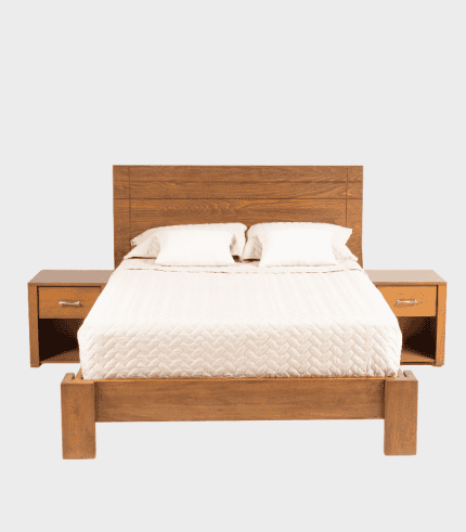 Mueble de cama de madera con cabecero y mesas de noche a ambos lados, ideal para dormitorios elegantes y funcionales.