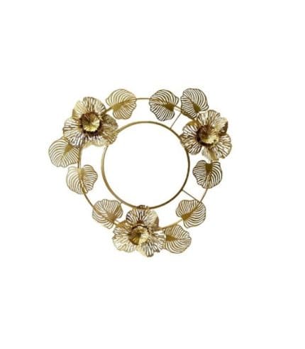 Espejo decorativo con marco en forma de flores y hojas en tonos dorados, ideal para decorar salas y habitaciones con estilo elegante.