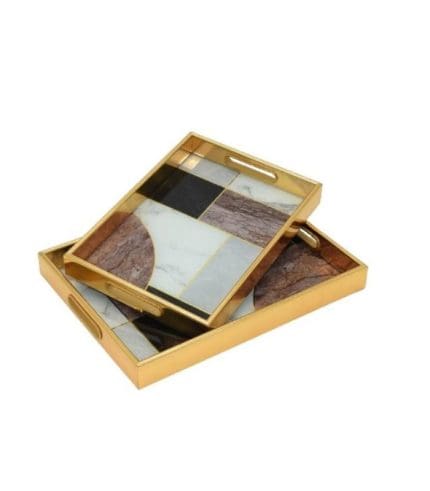 Escritorio de madera con diseño moderno y detalles en acabado dorado, ideal para decorar y organizar espacios de trabajo o sala. Perfecto para complementar tu mobiliario y añadir estilo a tu hogar u oficina.