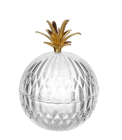 Cristal decorativo en forma de piña con detalles dorados en la parte superior.